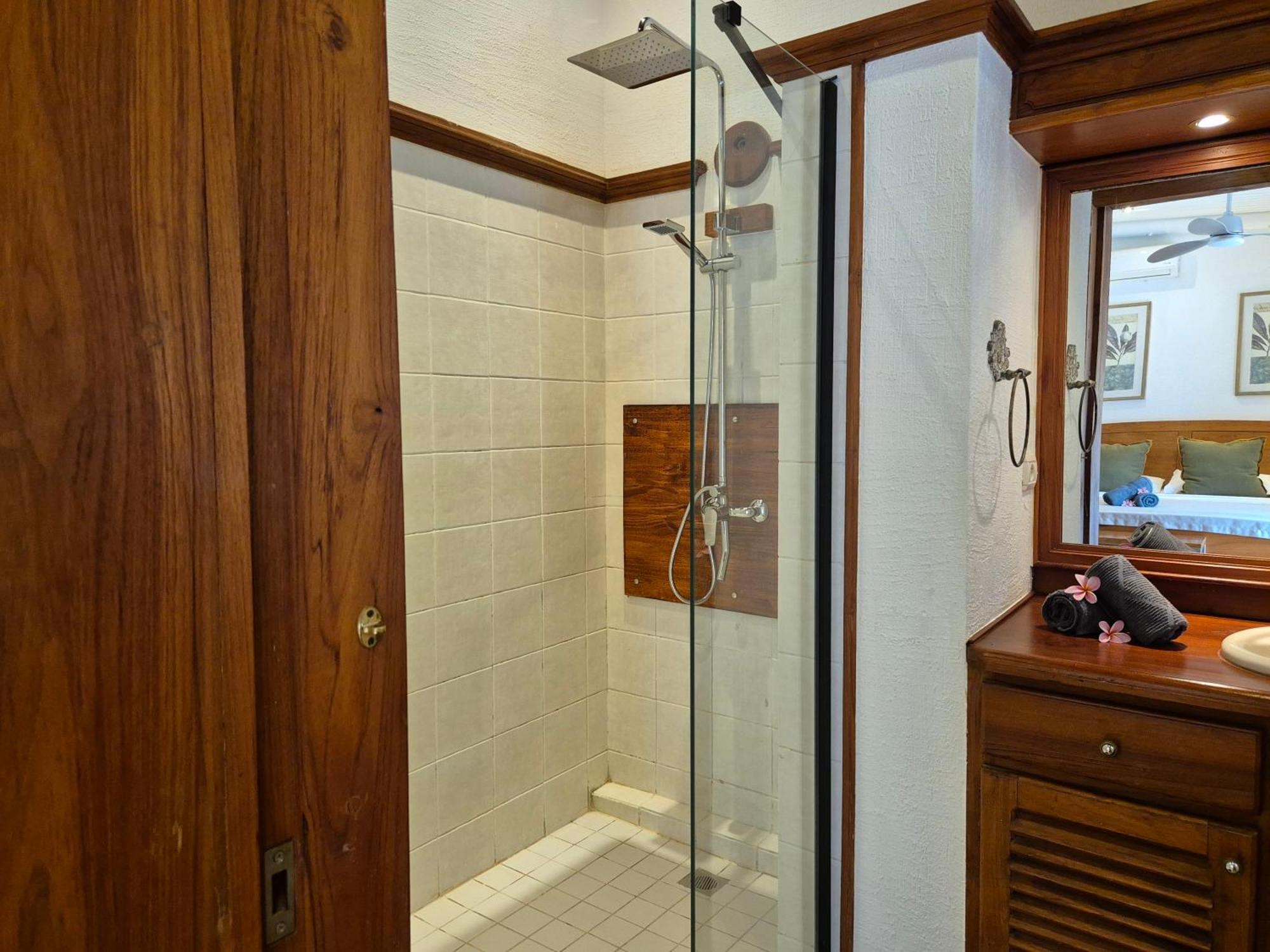 Shanti Ghar Guest House Tamarin Ngoại thất bức ảnh