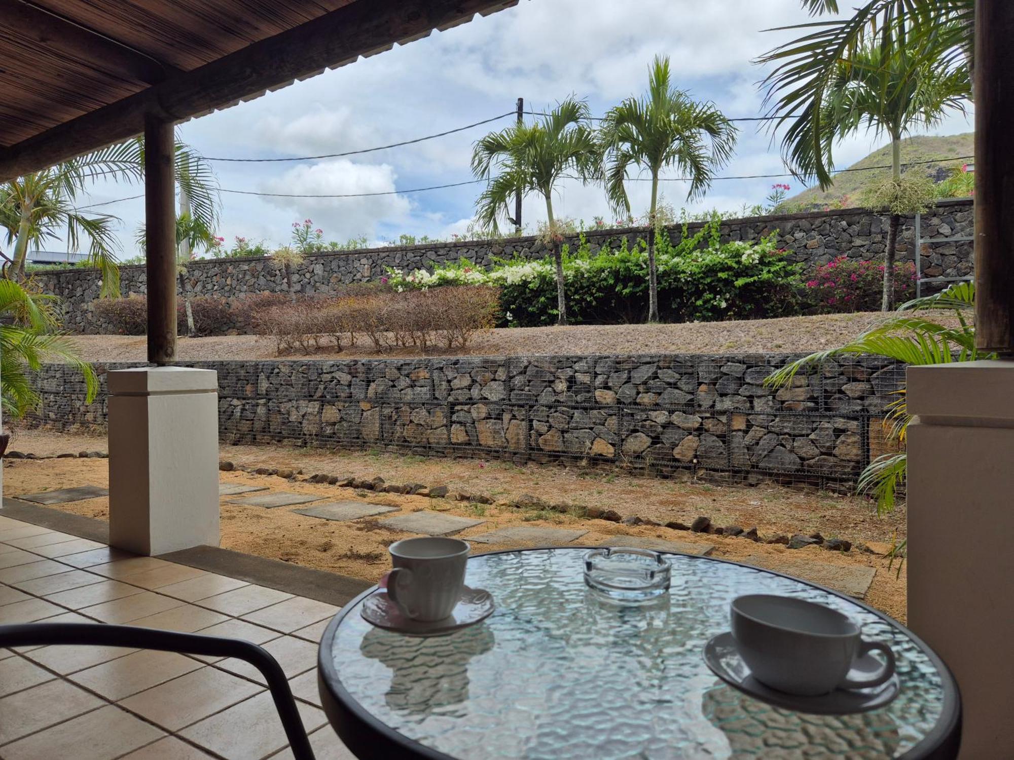 Shanti Ghar Guest House Tamarin Ngoại thất bức ảnh