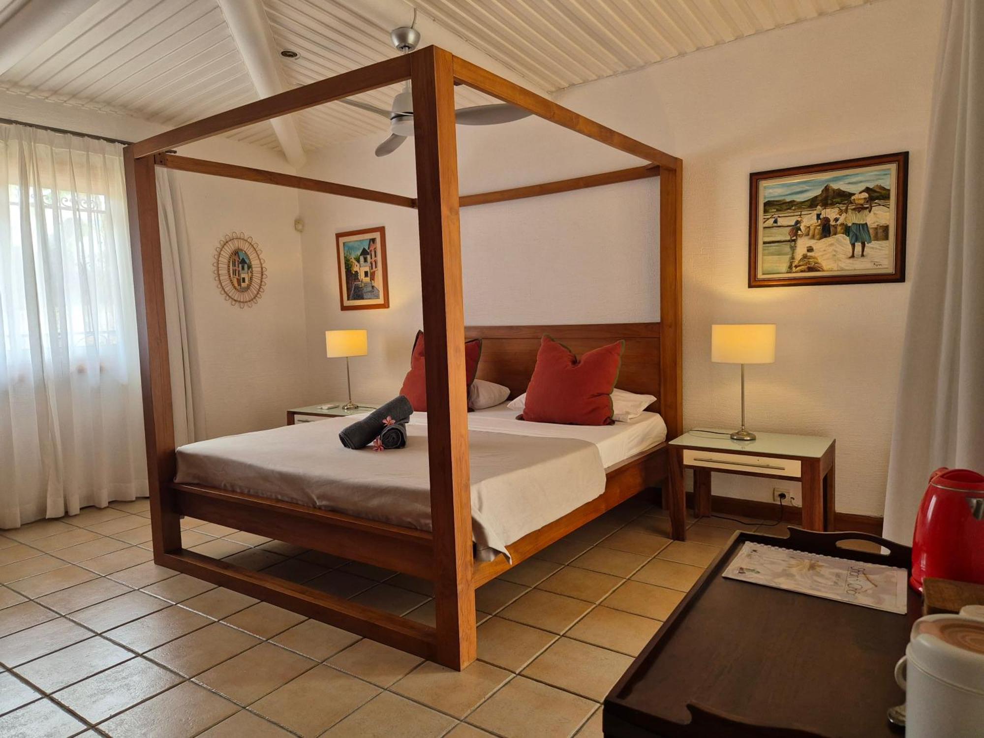 Shanti Ghar Guest House Tamarin Ngoại thất bức ảnh